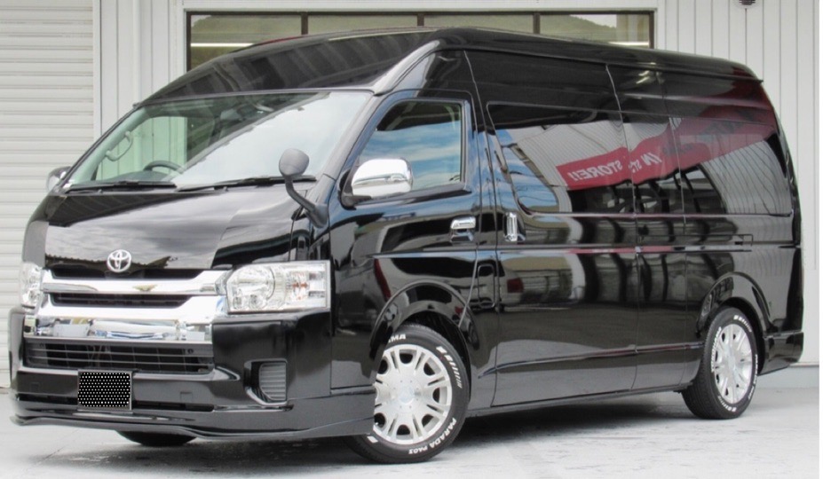 Toyota Hiace รถเช่าพร้อมคนขับ 10 ที่นั่ง